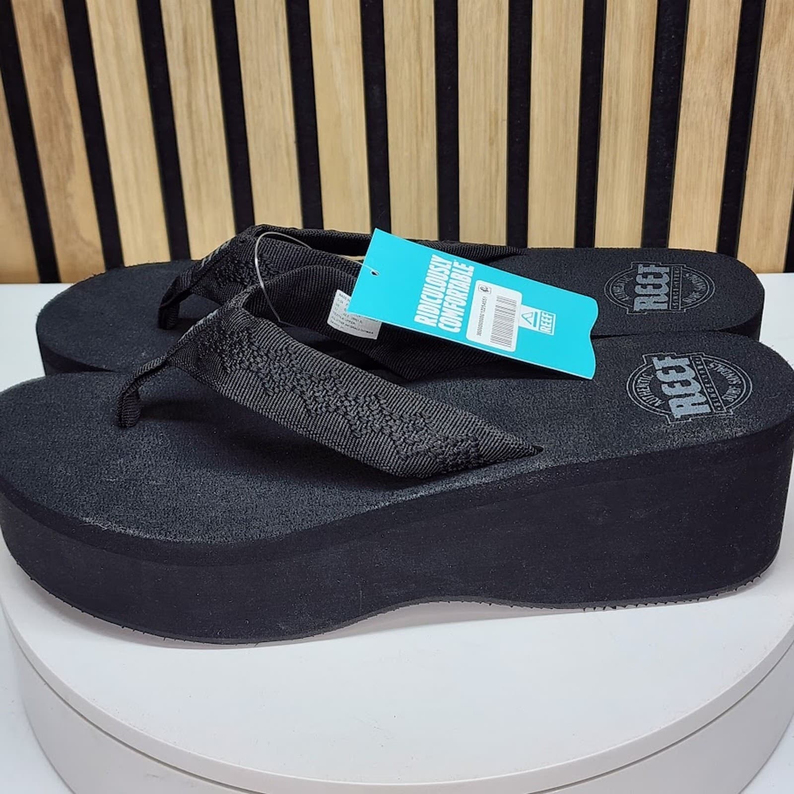 NEW - REEF Sandy Hi Women’s Platform Flip Flop Sandals Casual Size 10 - Thumbnail 5