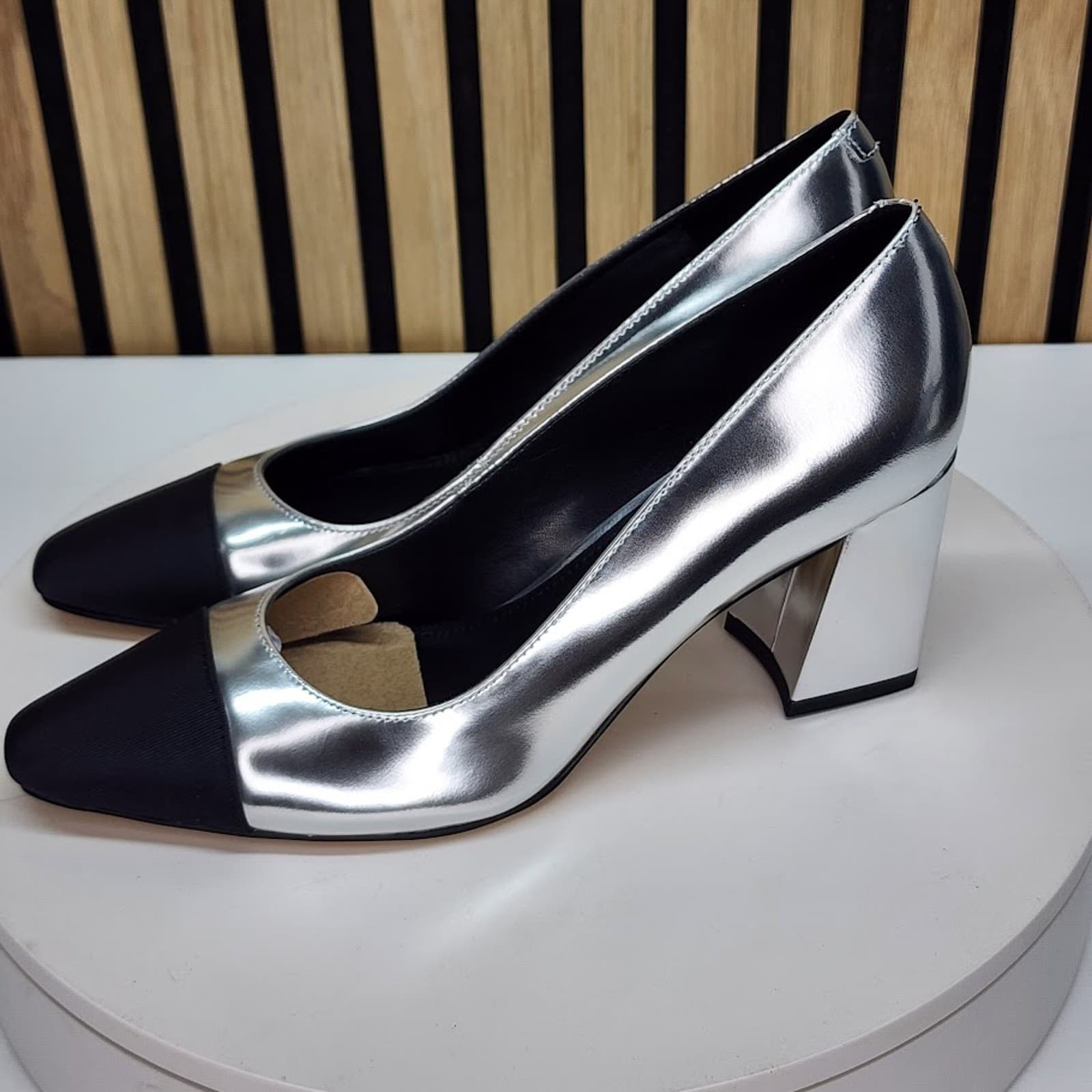 NEW - Marc Fisher Vernie Women’s Silver Black Pumps Slip On Block Heel Size 7 M - Thumbnail 6