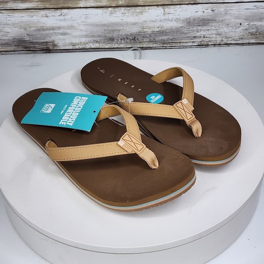 NEW - REEF Solana Women’s Beach Flip Flop Sandals Comfort Size 8