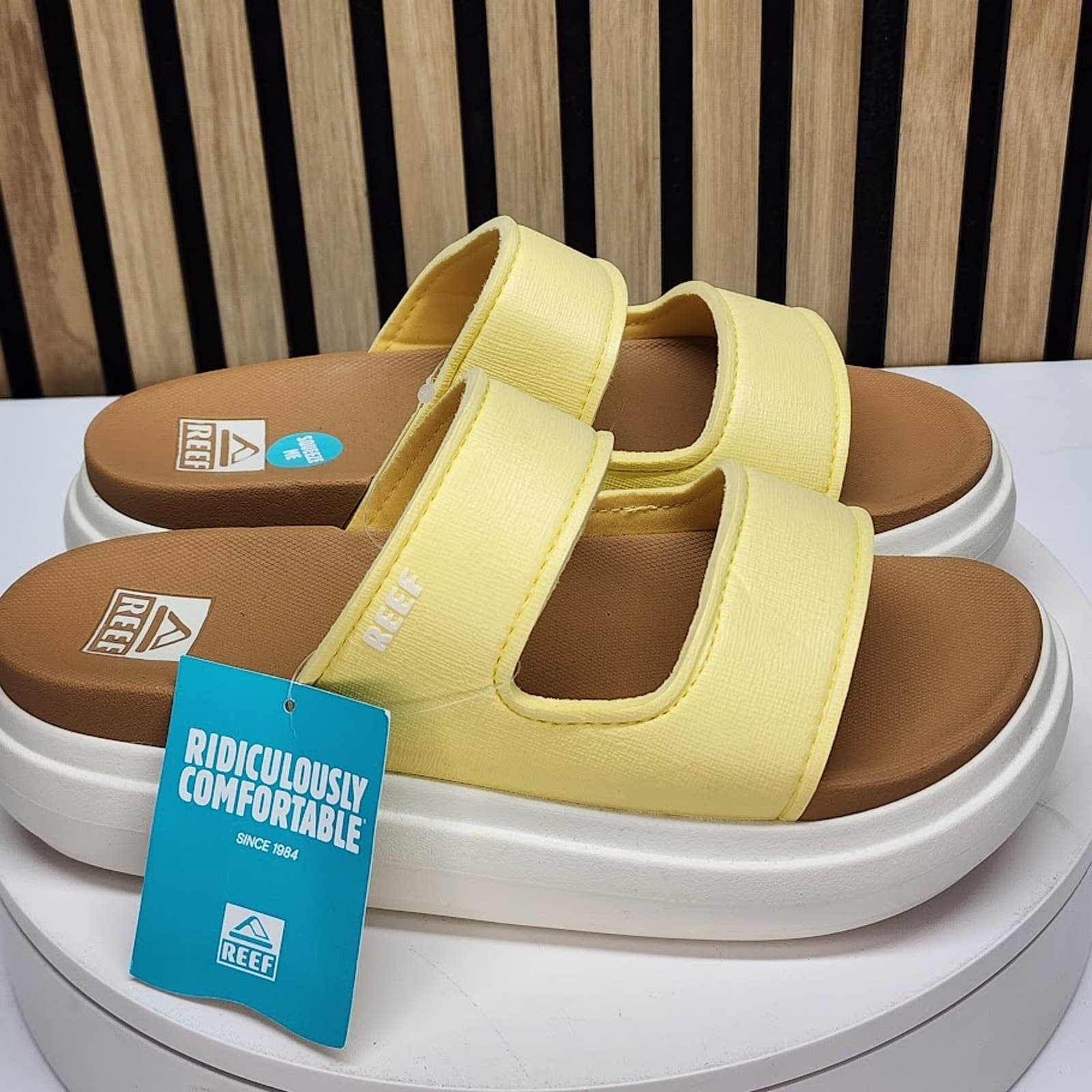 NEW - REEF Cushion Bondi 2 Bar Women’s Platform Sandals Pale Banana Size 11 - Thumbnail 2