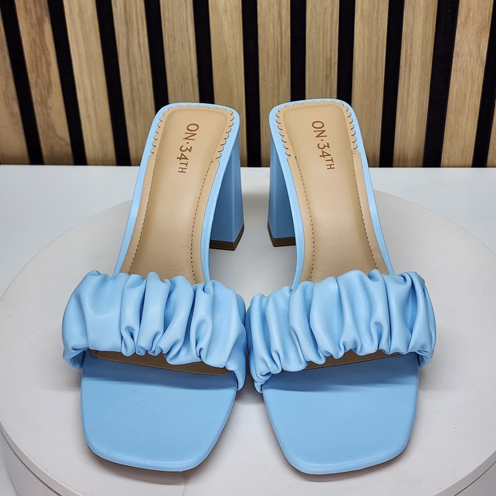 NEW - On 34th Salliee Women’s Dress Sandals Ruffle Block Heels Size 9 - Thumbnail 7