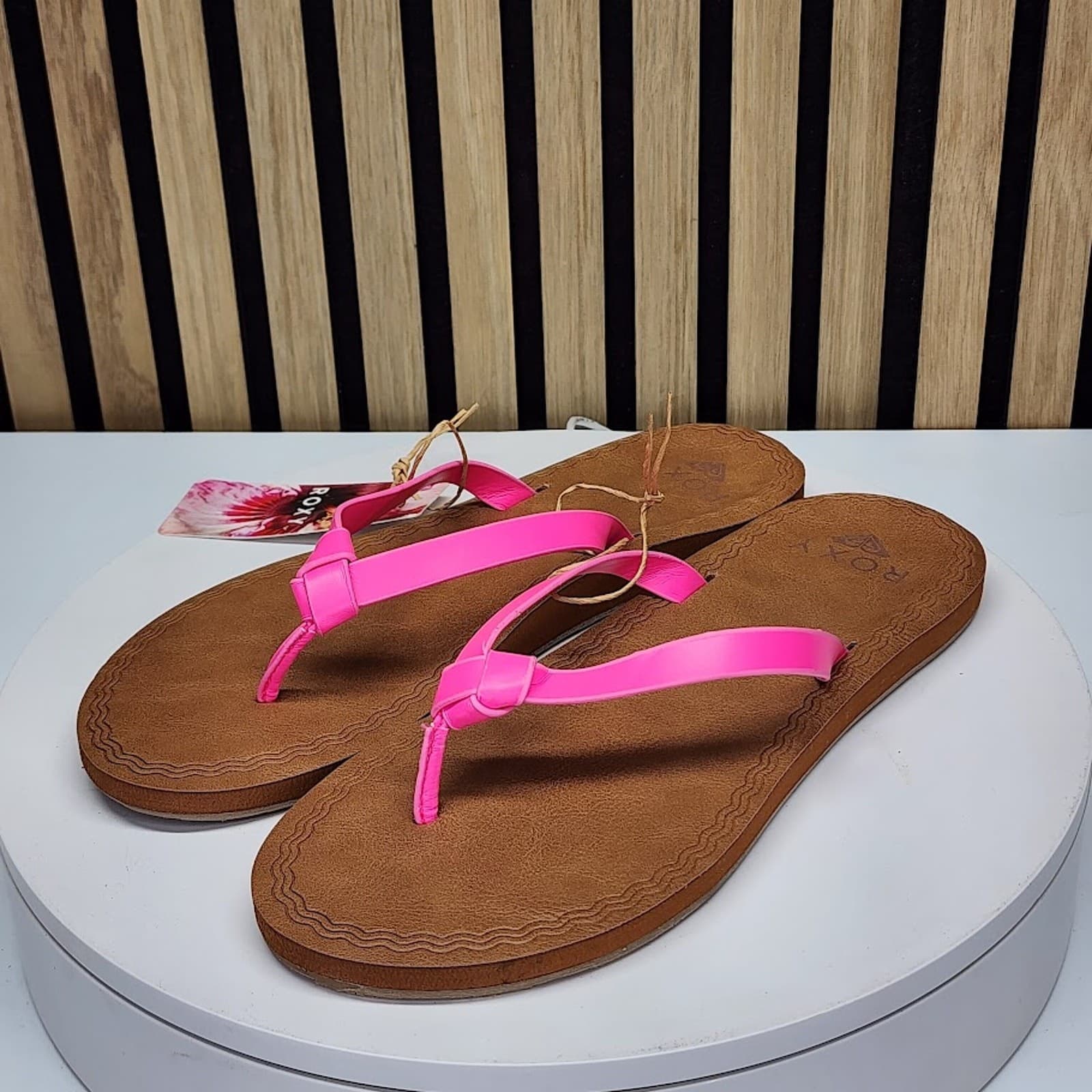 NEW - Roxy Luv Me Knot Women’s Flip Flop Sandals Platform Casual Size 7 - Thumbnail 4
