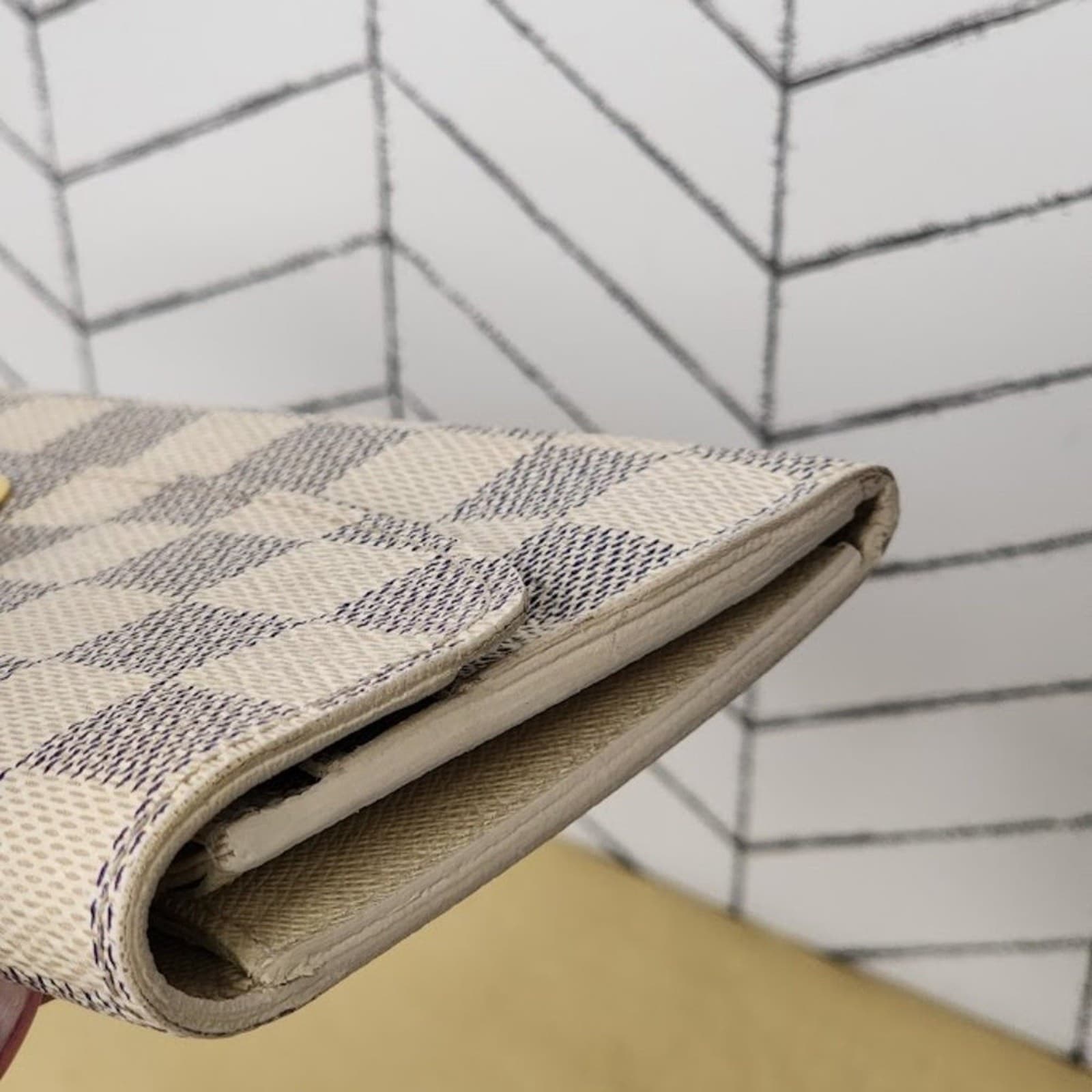 Louis Vuitton Portefeuille Emilie Damier Azur Wallet - Thumbnail 3