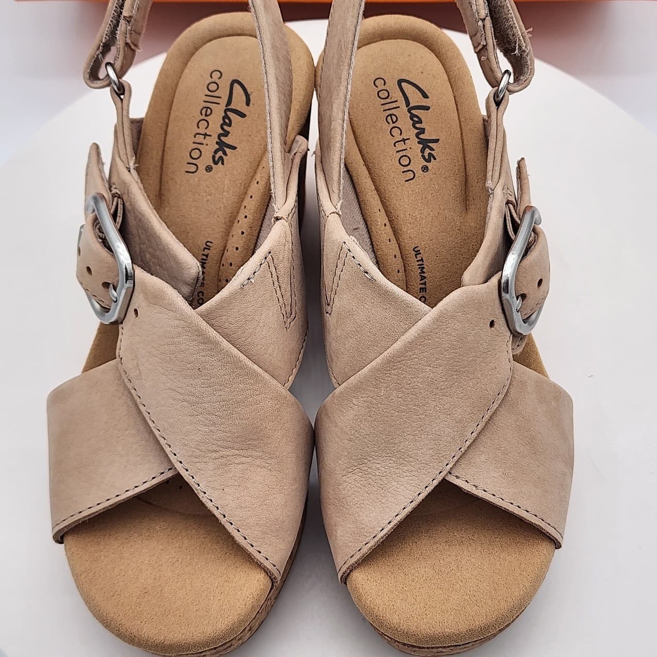 NEW - Clarks Collection Giselle Dove Wedge Sandals Taupe Nubuck Women's US 5.5 W - Thumbnail 6