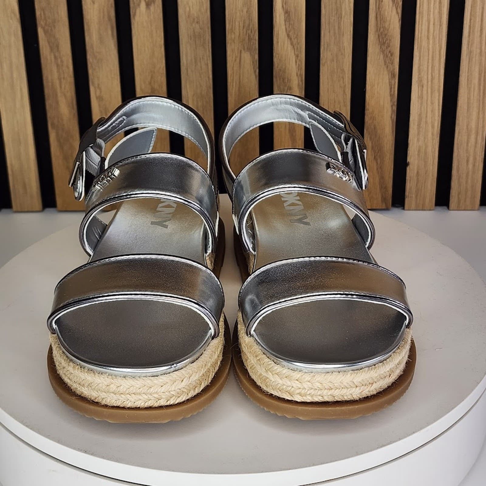 NEW - DKNY Bernae Women’s Slingback Sandals Silver - Size 7 M - Thumbnail 7