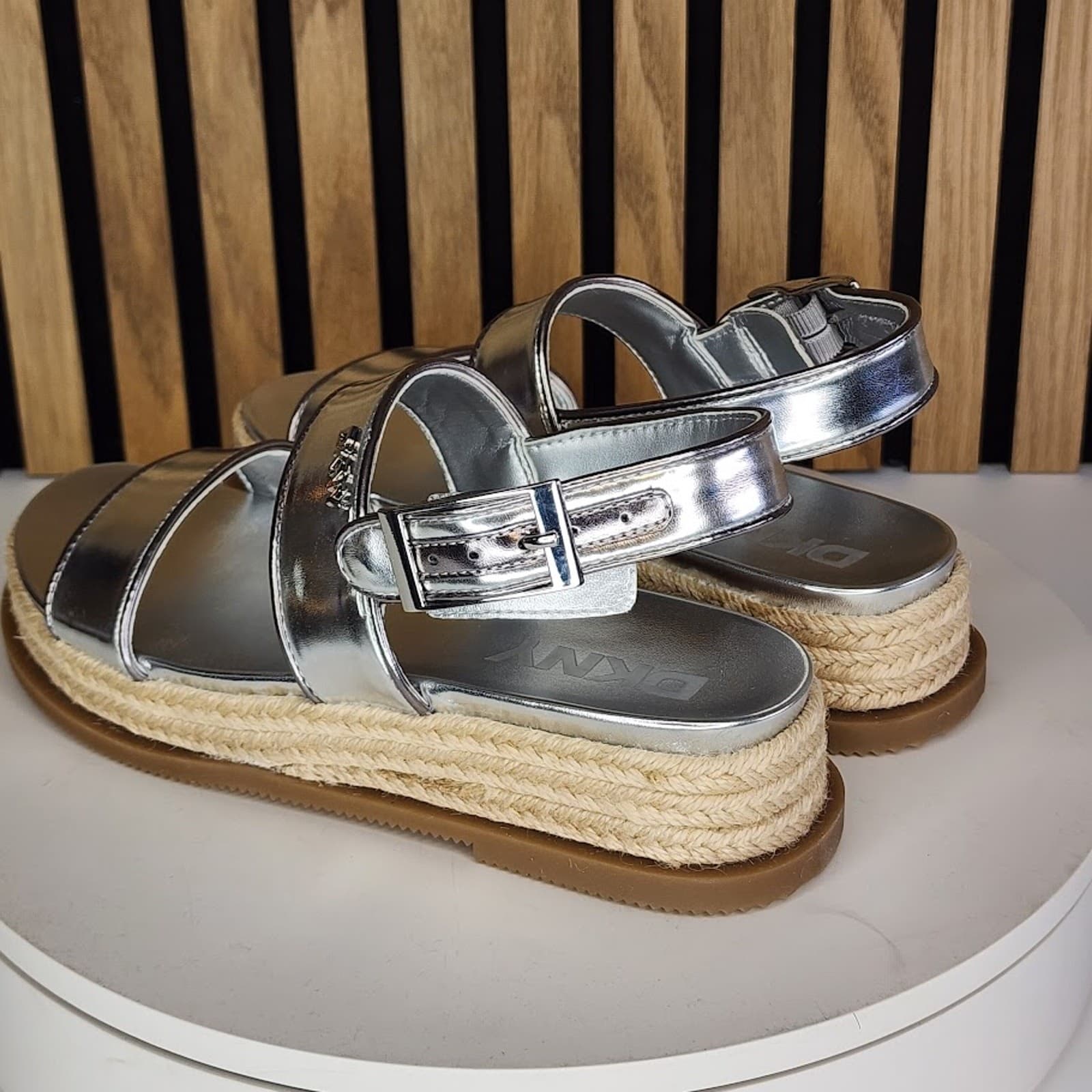NEW - DKNY Bernae Women’s Slingback Sandals Silver - Size10 M - Thumbnail 5