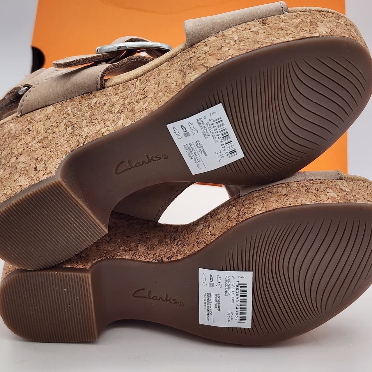 NEW - Clarks Collection Giselle Dove Wedge Sandals Taupe Nubuck Women's US 5.5 W - Thumbnail 7