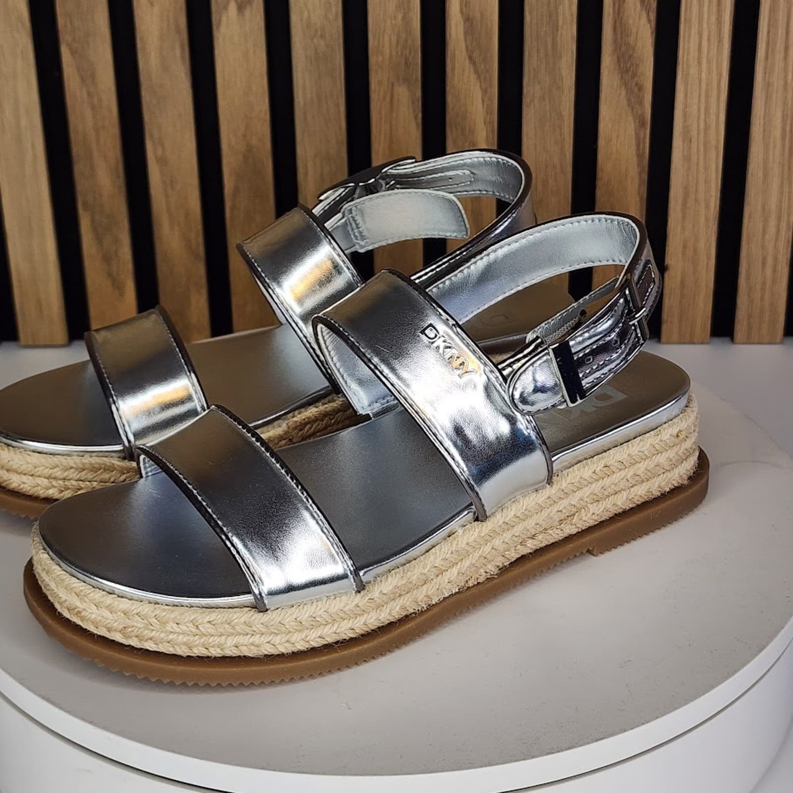 NEW - DKNY Bernae Women’s Slingback Sandals Silver - Size10 M - Thumbnail 6