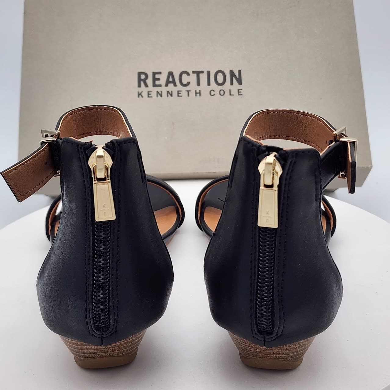 NEW Kenneth Cole Reaction Great Viber Black Wedge Sandals Women's Size 8 Medium - Thumbnail 5