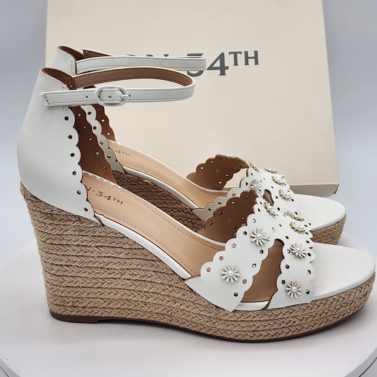 NEW - On 34th Theodore EP White Linen Floral Espadrille Wedge Sandals Size 9.5M - Thumbnail 3