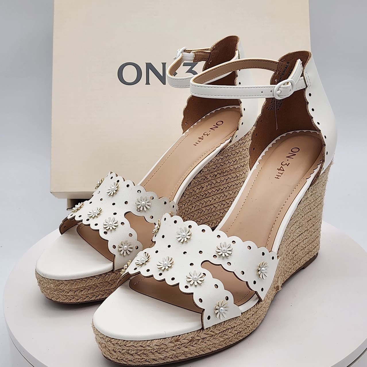 NEW - On 34th Theodore EP White Linen Floral Espadrille Wedge Sandals Size 9.5M - Thumbnail 8