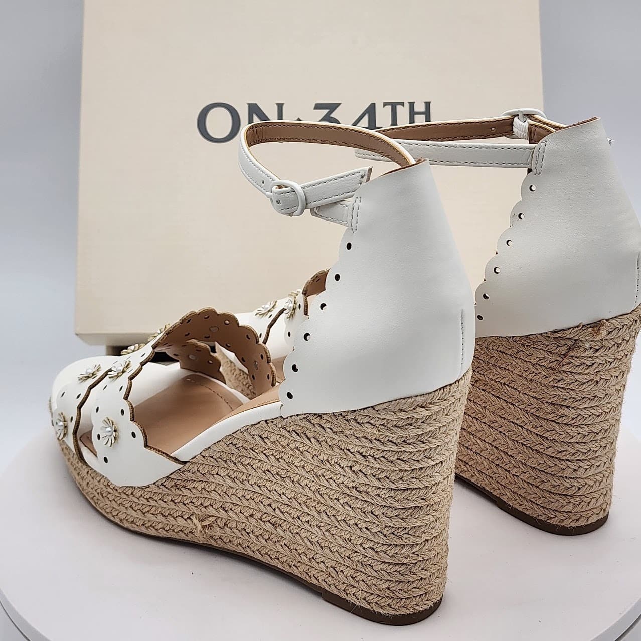 NEW - On 34th Theodore EP White Linen Floral Espadrille Wedge Sandals Size 9.5M - Thumbnail 6