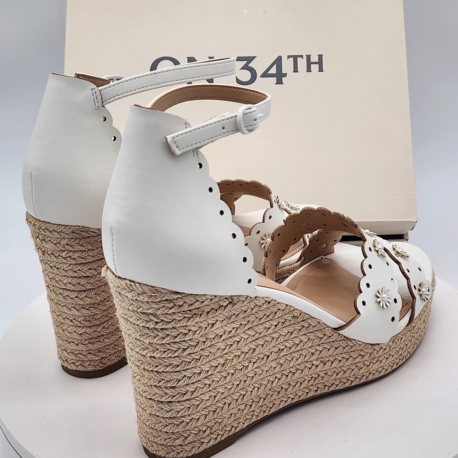 NEW - On 34th Theodore EP White Linen Floral Espadrille Wedge Sandals Size 9 M - Thumbnail 4