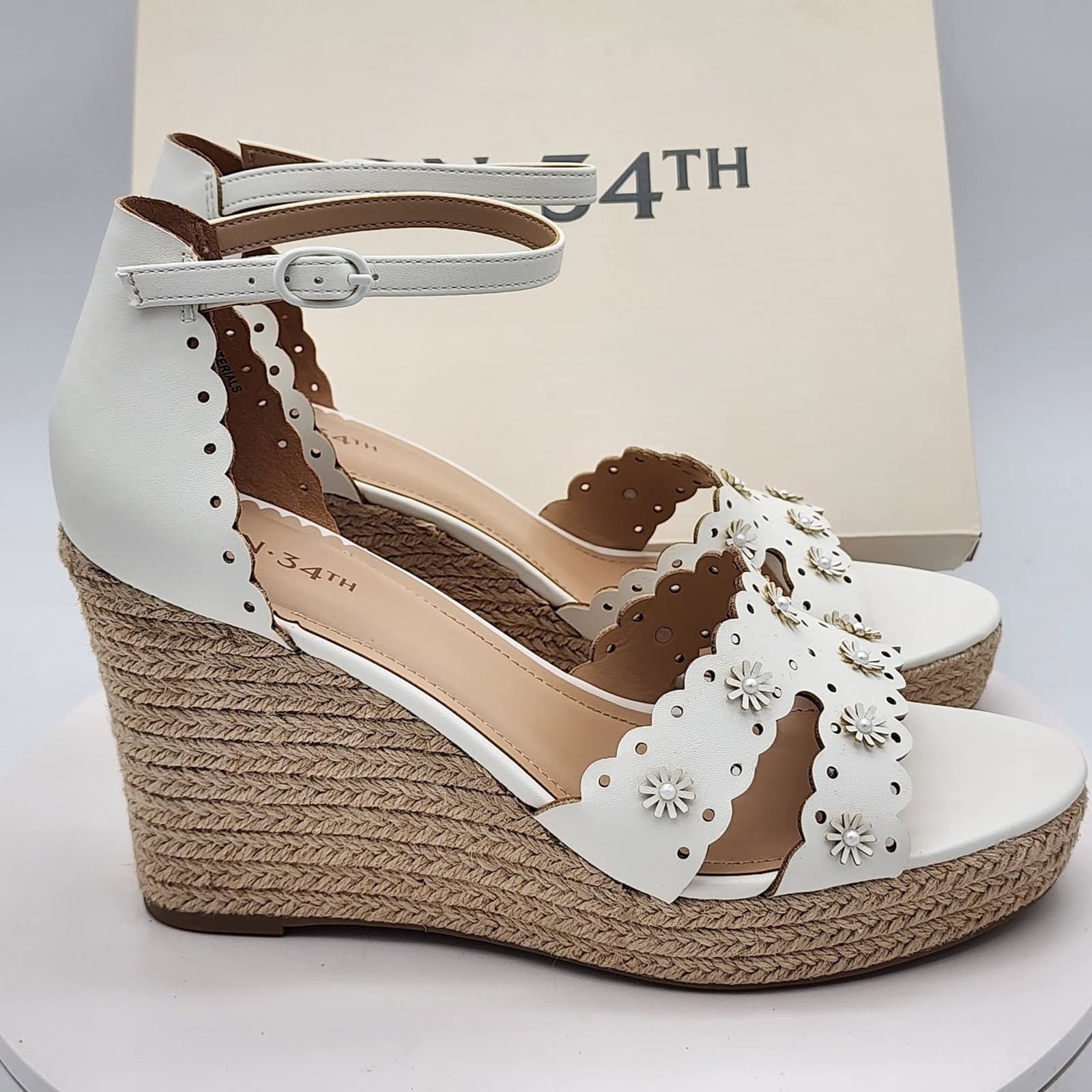 NEW - On 34th Theodore EP White Linen Floral Espadrille Wedge Sandals Size 9 M - Thumbnail 3