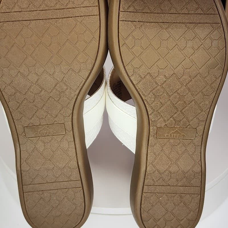 NEW - Cliffs by White Mountain Benedict Women’s Thong Comfort Sandals - Size 9 - Thumbnail 7