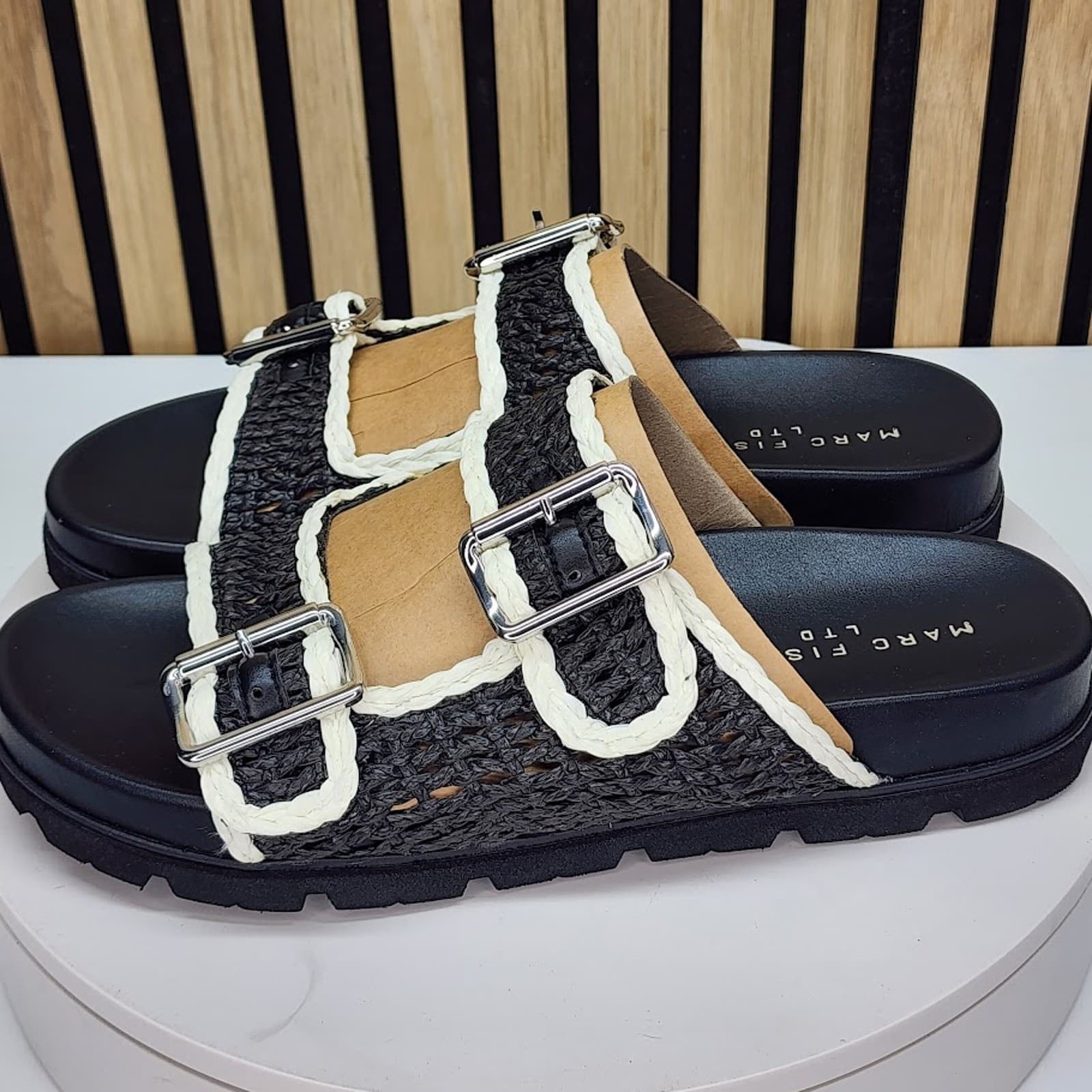 NEW - Marc Fisher Mylan Womens Black Woven Flat Sandals Buckle Straps Size 10 M - Thumbnail 5