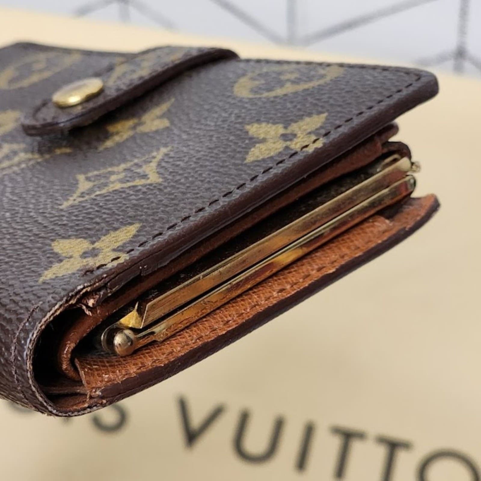 Authentic Louis Vuitton Monogram Porte Monnaie Billets Viennois Bifold Wallet - Thumbnail 3