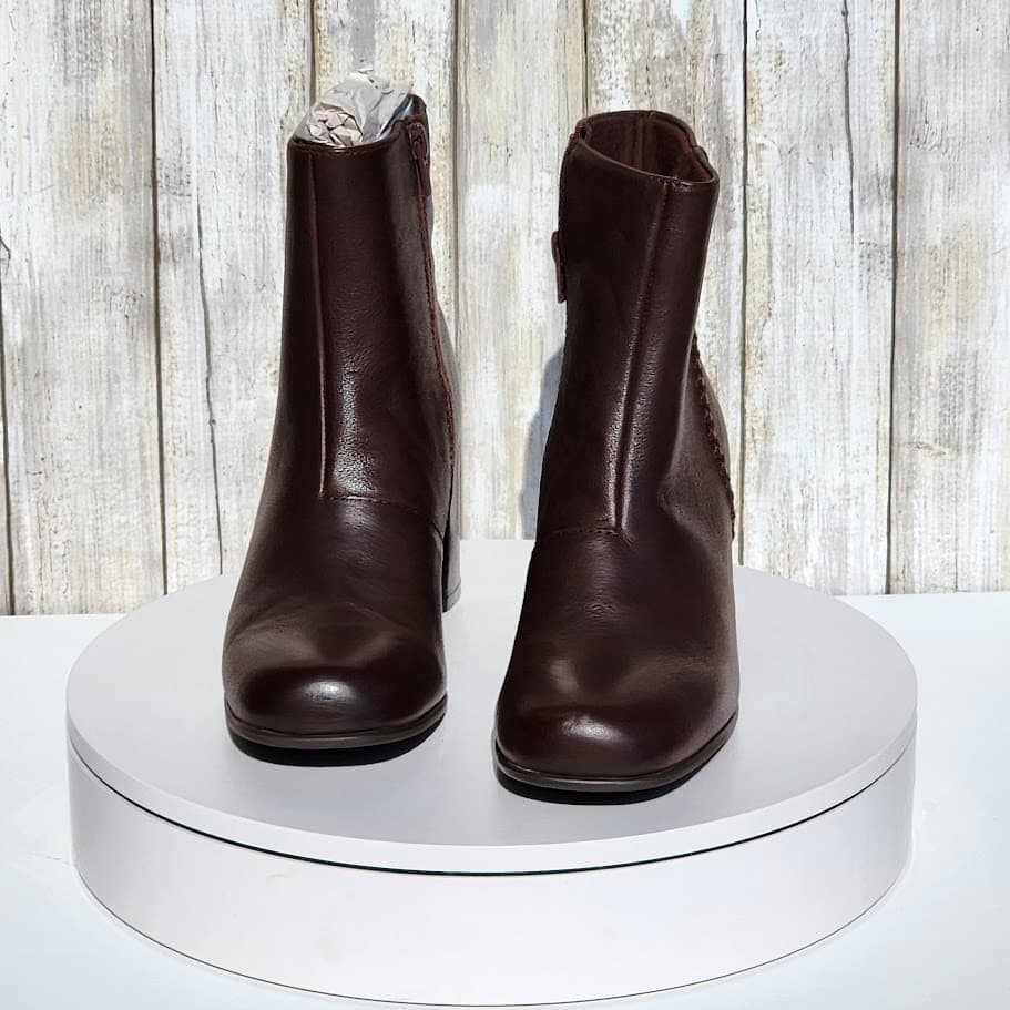 NEW - Clarks Women's Collection Keirsta Faye Boots - Size 6.5 M - Thumbnail 2