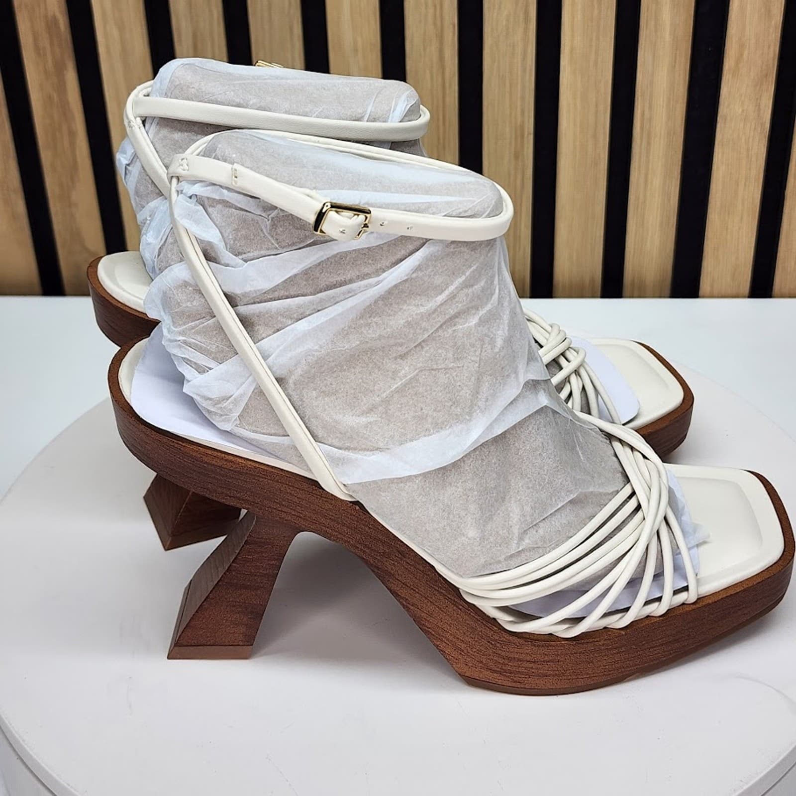 NEW - INC International Concepts Rashel Women’s Sculptural Heel Sandals Size 8.5 - Thumbnail 2