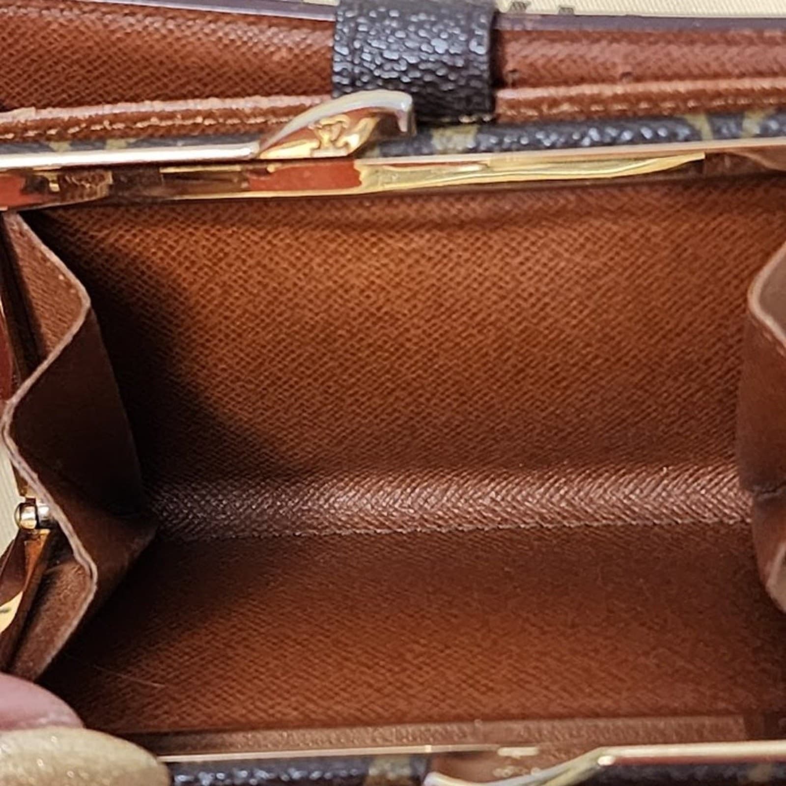 Authentic Louis Vuitton Monogram Porte Monnaie Billets Viennois Bifold Wallet - Thumbnail 10