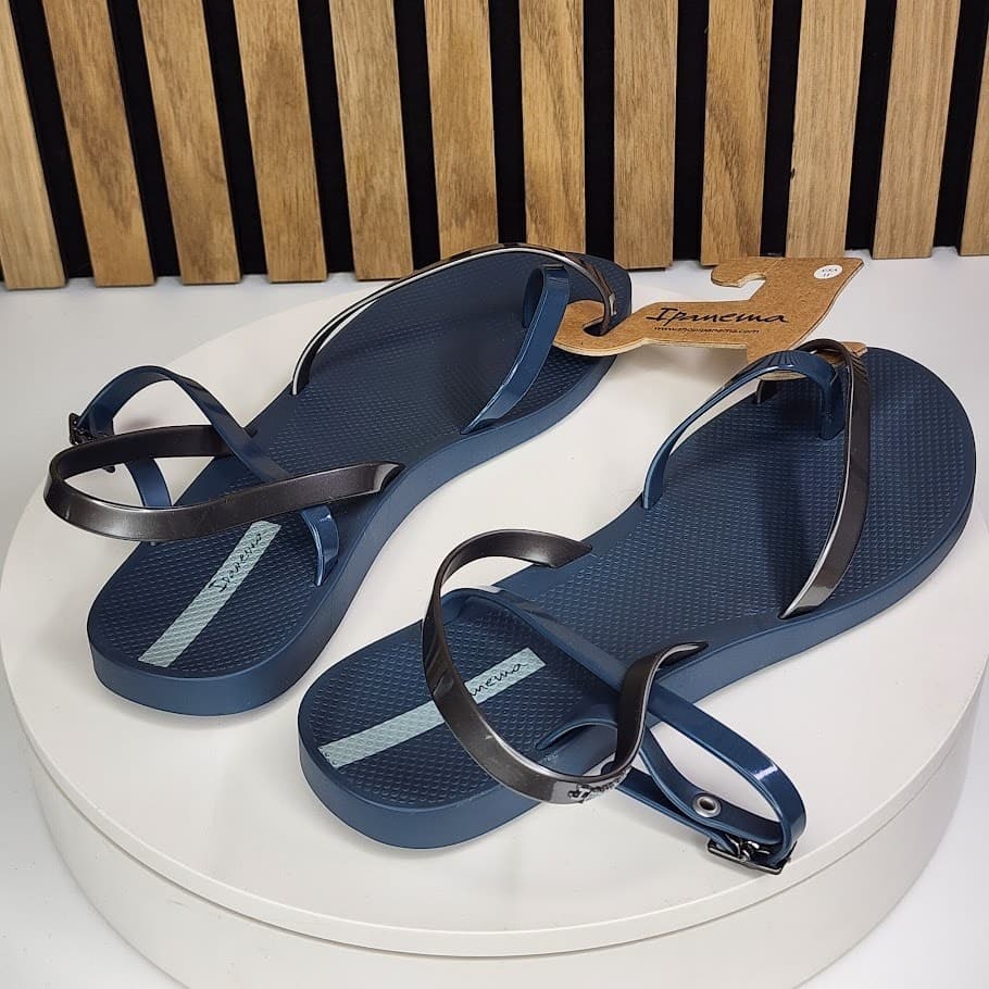 NEW - Ipanema Fashion Sandal VIII Fem Women’s Blue Silver Sandals Size 10 - Thumbnail 2