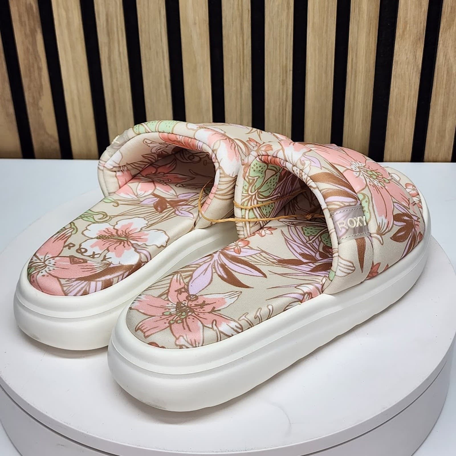 NEW - Roxy Gelato Lux Women’s Pink Platform Sandals Slip On Casual Shoes Size 9 - Thumbnail 3