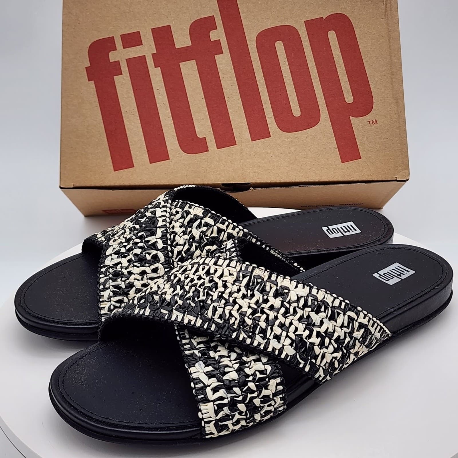 NEW FitFlop Gracie Woven Cross Slide Sandals Black Ivory Raffia Women's Size 10 - Thumbnail 6