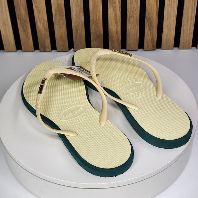 NEW - Havaianas Slim Point Women’s Flip Flops Pointed Toe Sandals Size 11/12 - Thumbnail 3