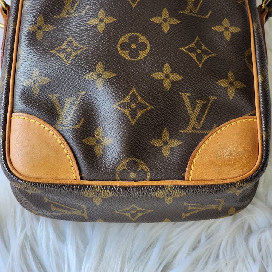 Louis Vuitton Monogram Danube Crossbody - Thumbnail 5
