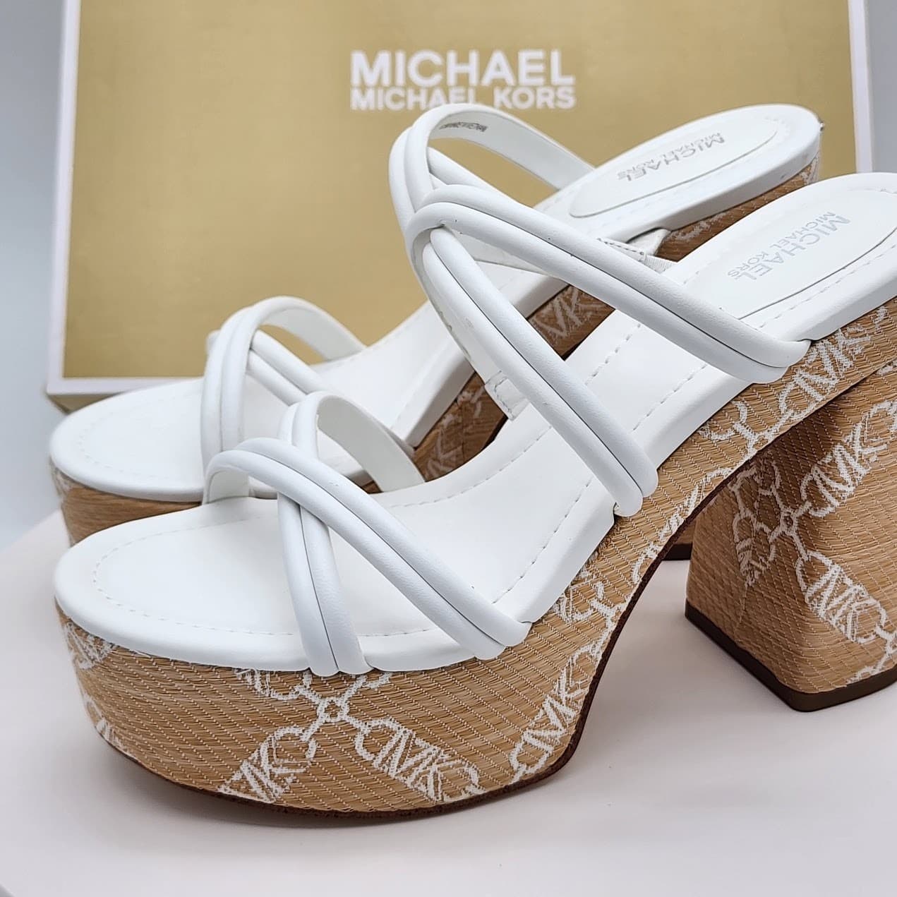 NEW Michael Kors Corrine Platform Leather Chain Sandals White Women's Size 8.5M - Thumbnail 6