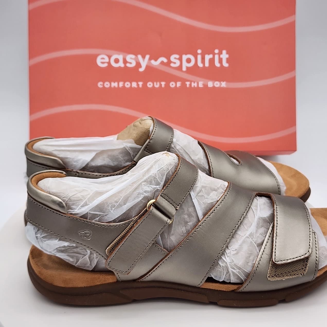 NEW Easy Spirit Mavey Gold Comfort Sandals Women's Size 10 M Adjustable Straps - Thumbnail 2