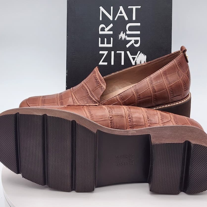 NEW Naturalizer Darry English Tea Croc Embossed Leather Loafers Women's Size 12M - Thumbnail 8