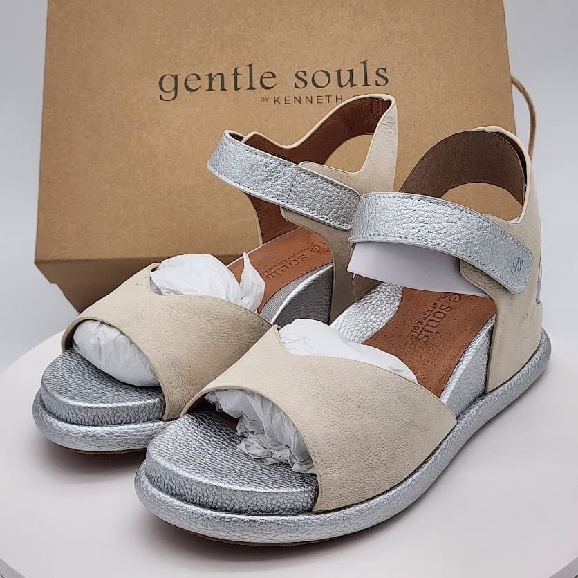 NEW Gentle Souls by Kenneth Cole Jalleh Stone Nubuck Comfort Sandals Size 6.5M - Thumbnail 5
