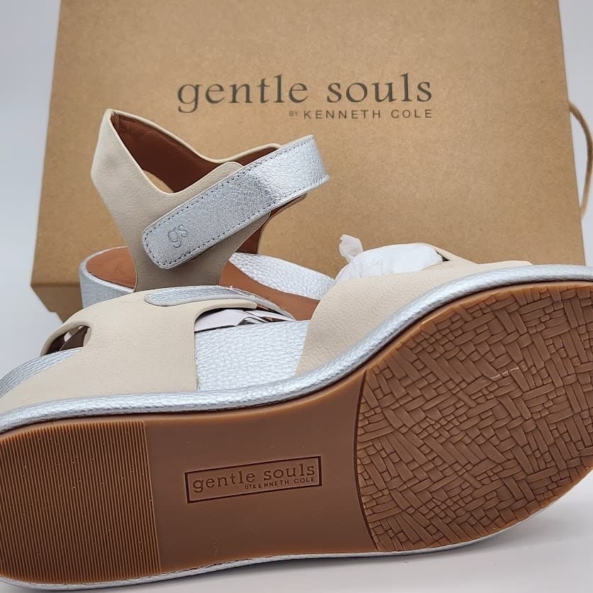 NEW Gentle Souls by Kenneth Cole Jalleh Stone Nubuck Comfort Sandals Size 6.5M - Thumbnail 8
