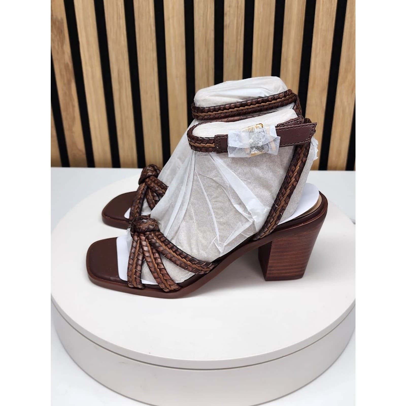 NEW - Giani Bernini Renaee Women’s Brown Woven Block Heel Sandals - Size 9 M - Thumbnail 4