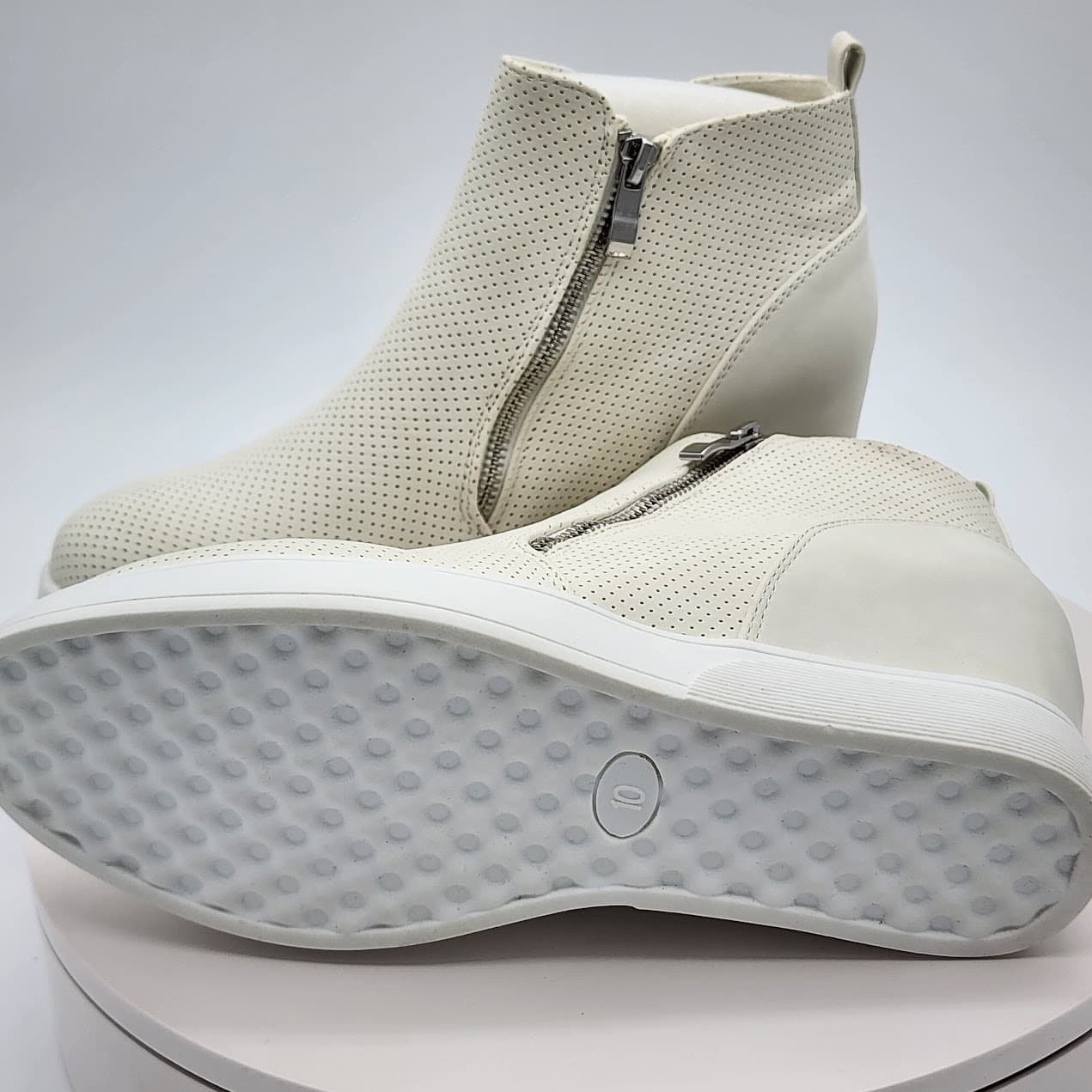 NEW Journee Collection Pennelope Ivory Wedge Sneakers Women's Size 10 Side Zip - Thumbnail 8