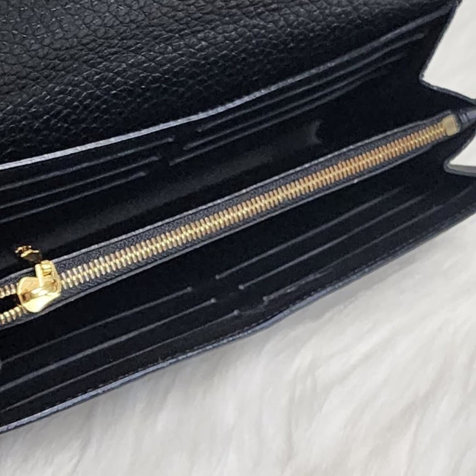 Louis Vuitton Taurillon Capucines Wallet – Authentic Luxury Wallet - Thumbnail 10