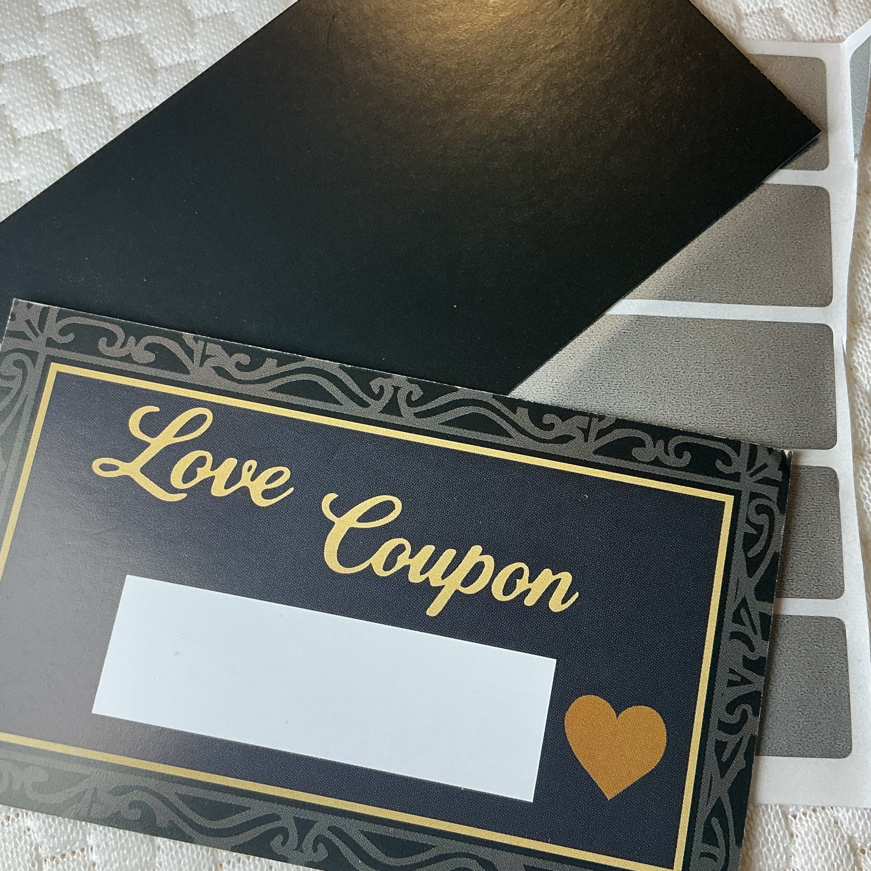 ★ 25 Love Coupon Scratch Off Cards Romantic Date Night Gift with Stickers