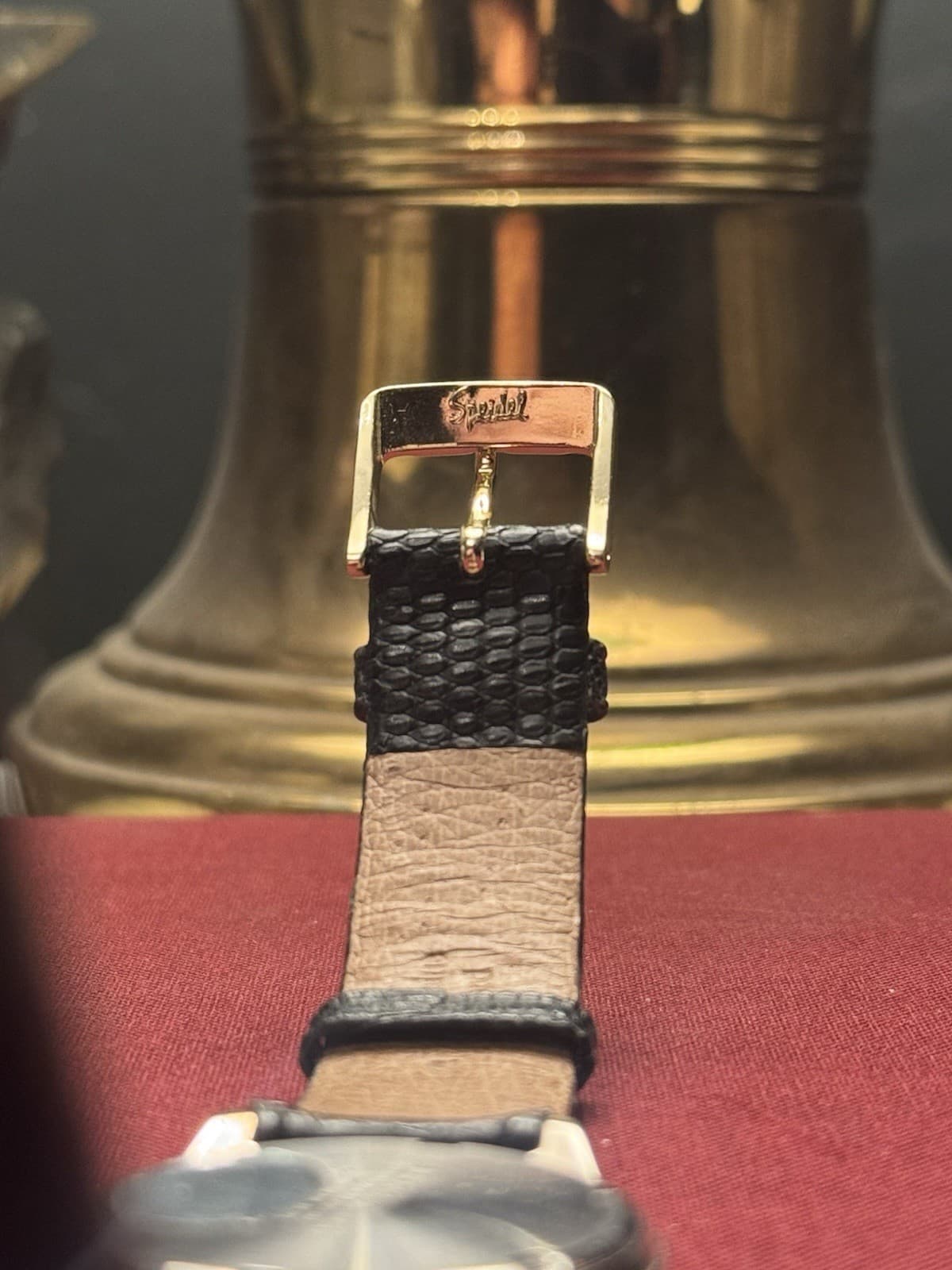Orient B050RQ90-297 Quartz Dress Watch 32mm Two-Tone Gold Bezel w/ Leather Strap - Thumbnail 6
