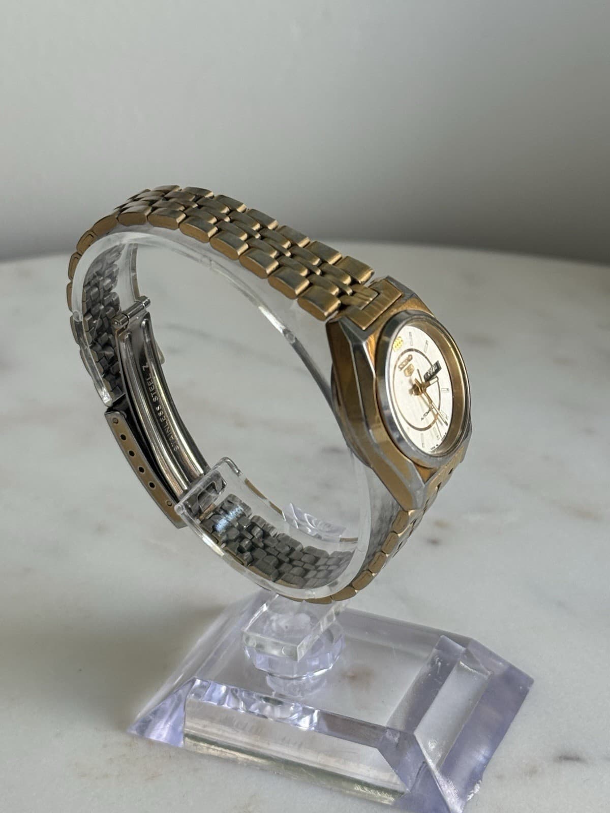 Vintage Ladies Seiko 5 Automatic 4206-234R Silver Dial Day-Date Jubilee Bracelet - Thumbnail 3