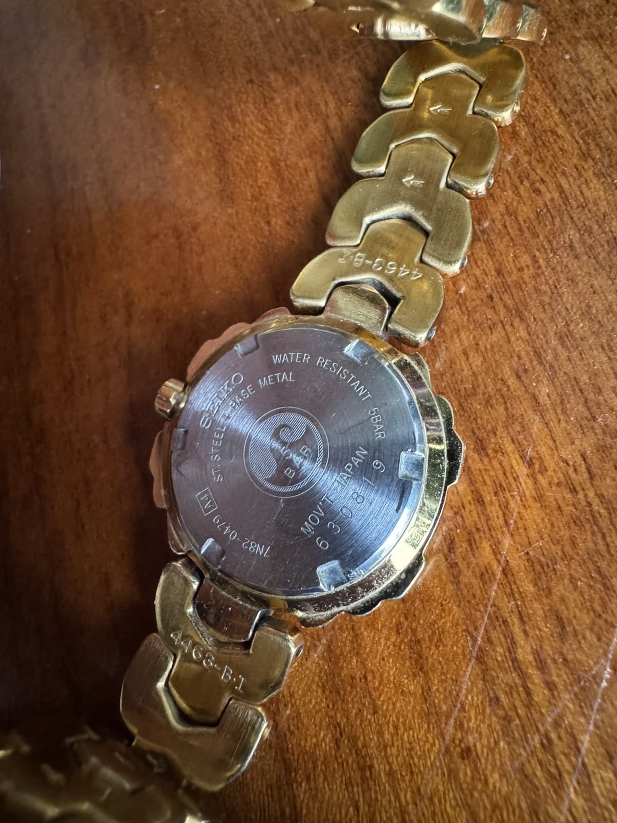 Ladies Seiko Sports 50 7N82-1101 Gold Tone SS Vintage Quartz Watch New Battery - Thumbnail 3