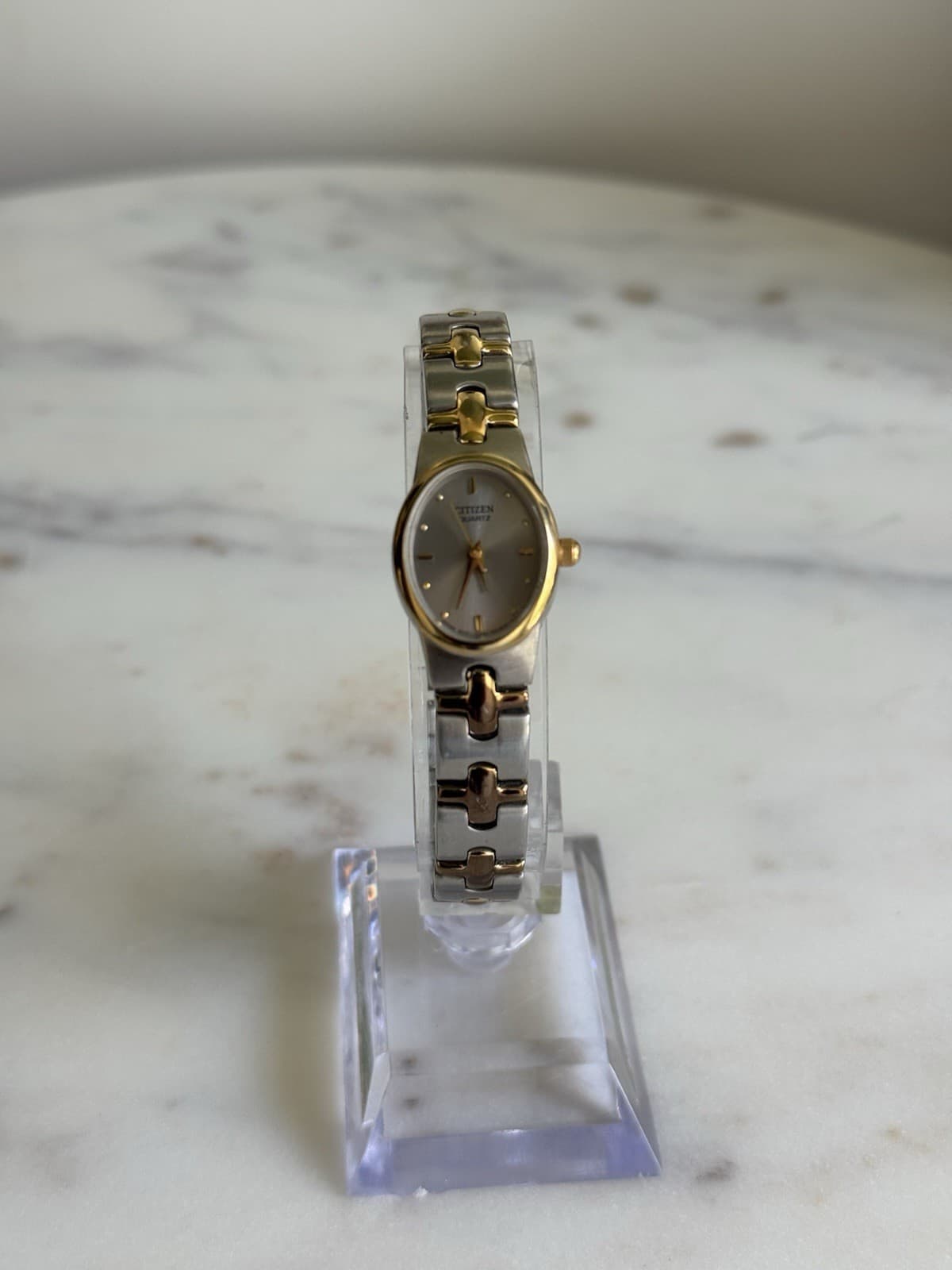 Vintage Citizen 5930 Two-Tone Ladies Watch 17.5mm Stainless Steel Bracelet - Thumbnail 2