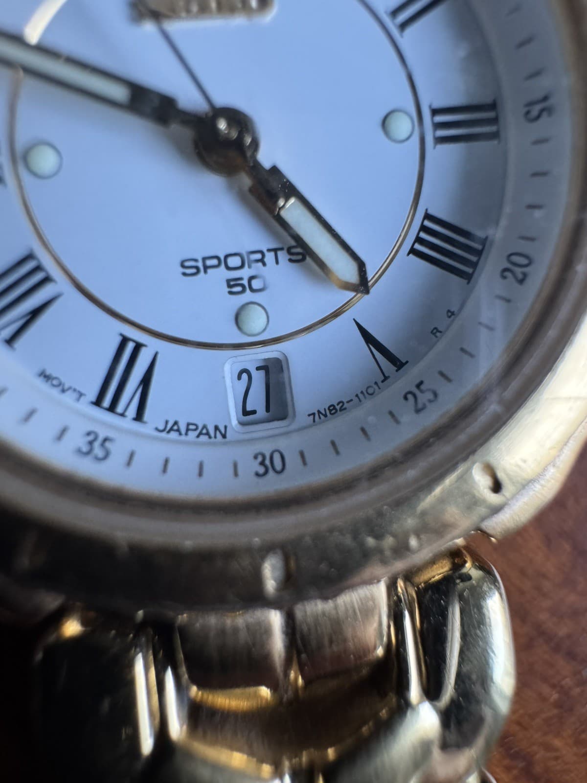 Ladies Seiko Sports 50 7N82-1101 Gold Tone SS Vintage Quartz Watch New Battery - Thumbnail 2
