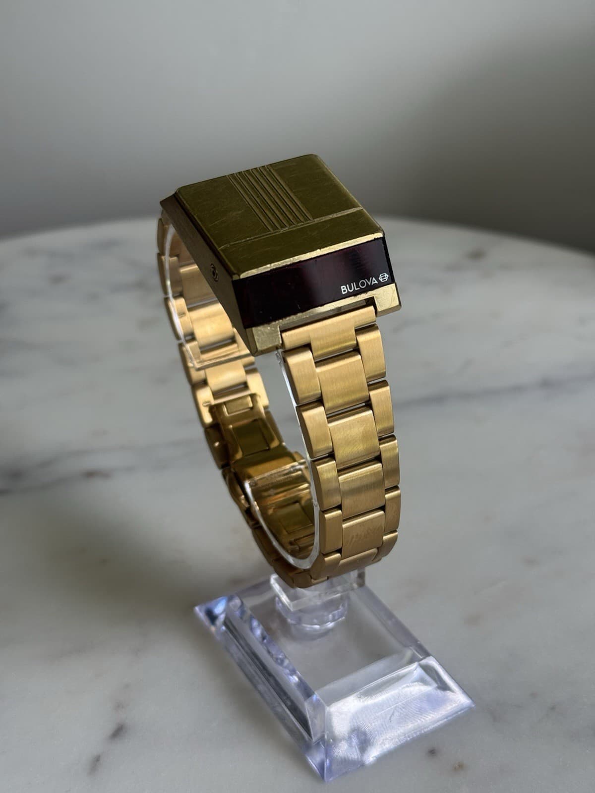 1976 Bulova Computron LED Digital Driver’s Watch Gold Tone N6 Working 30x36mm - Thumbnail 10