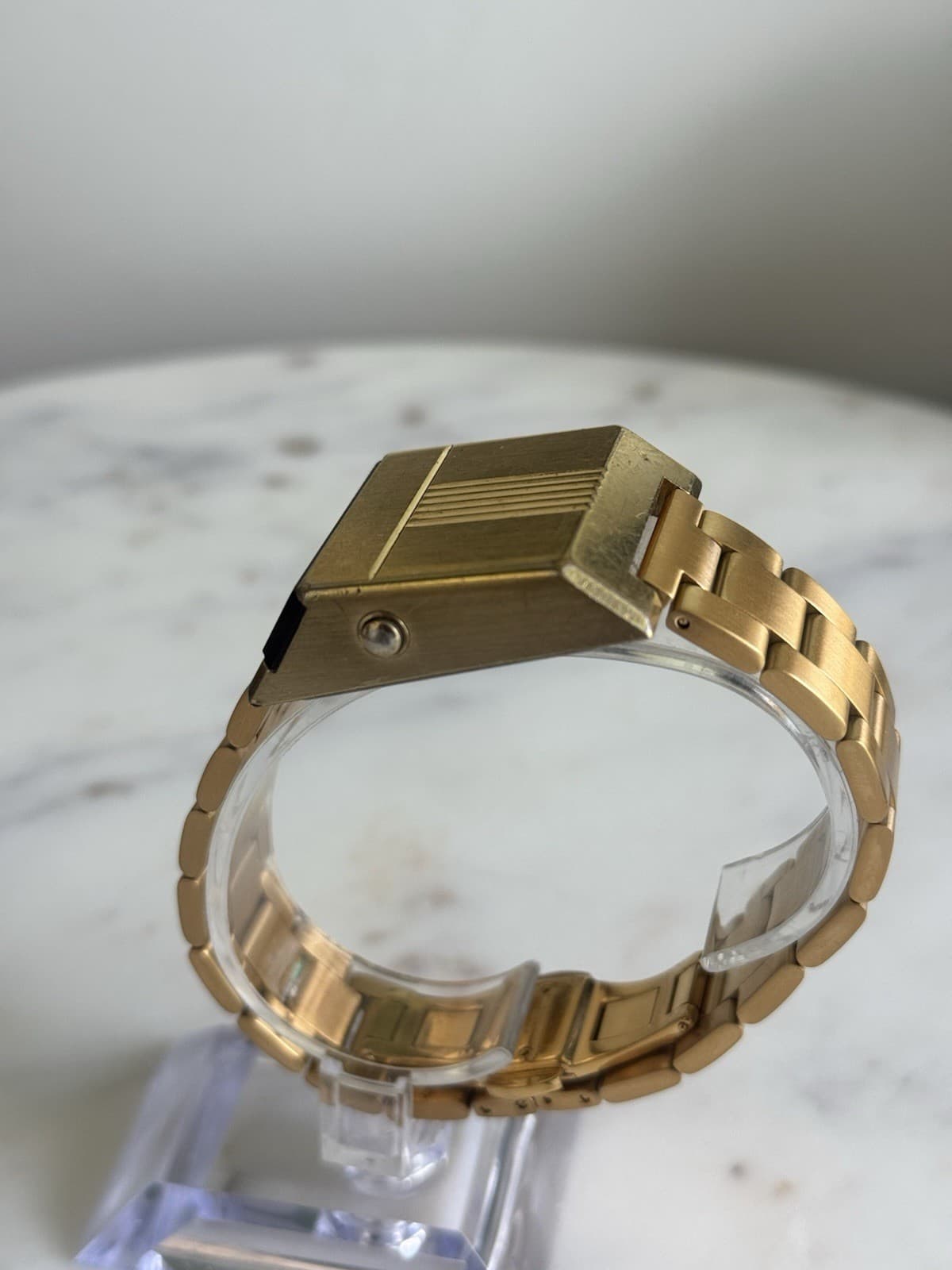 1976 Bulova Computron LED Digital Driver’s Watch Gold Tone N6 Working 30x36mm - Thumbnail 5