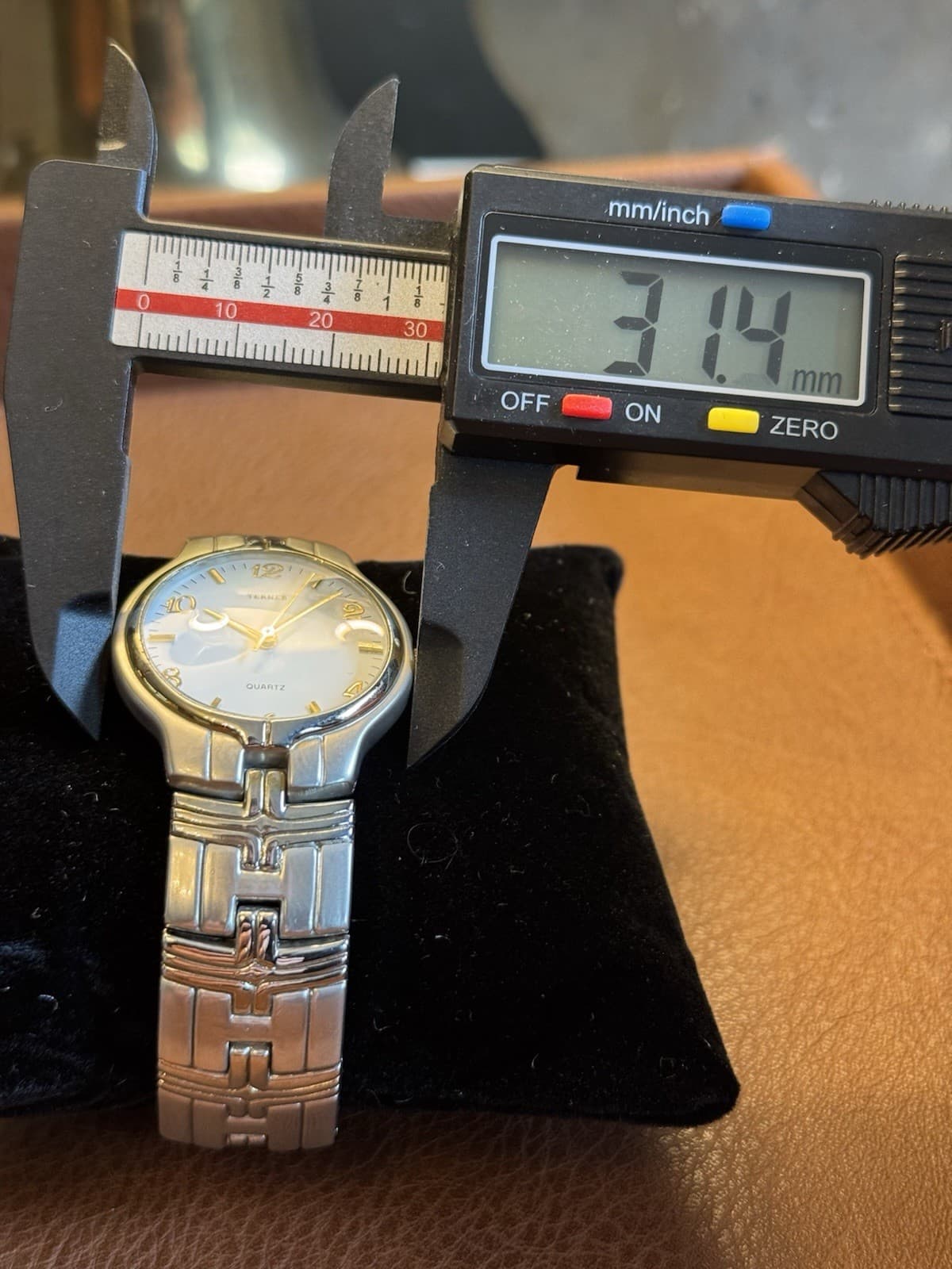 New Bijoux Terner K-7600-10G 31mm Quartz Watch Silver Tone Bracelet - Thumbnail 4