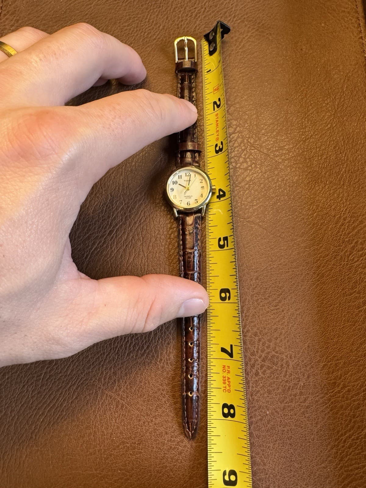 Vintage Timex Indiglo P9 WR30M 25mm Gold Tone Date Leather Watch - Thumbnail 5