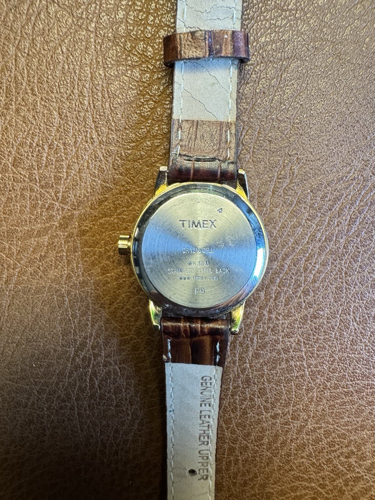 Vintage Timex Indiglo P9 WR30M 25mm Gold Tone Date Leather Watch - Thumbnail 3