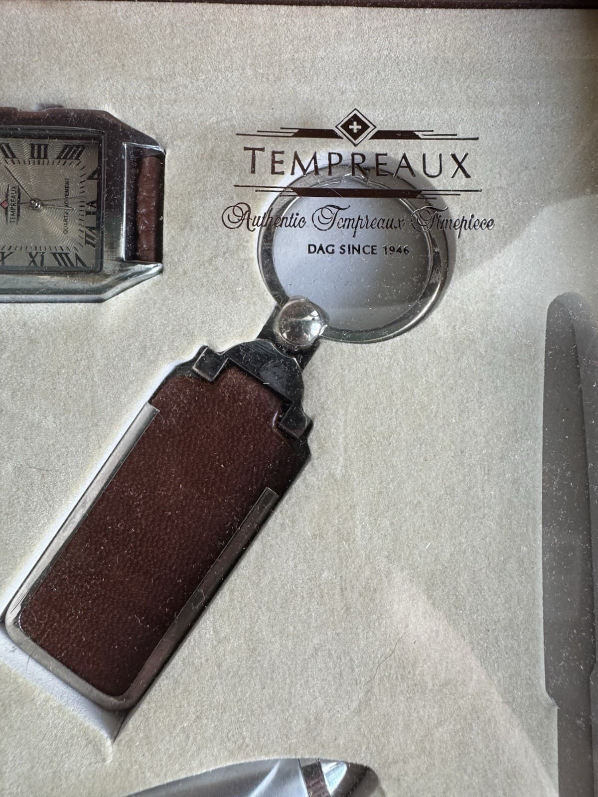 NOS Tempreaux Men’s Gift Set Watch Wallet Keychain Leather Box Set Vintage - Thumbnail 4
