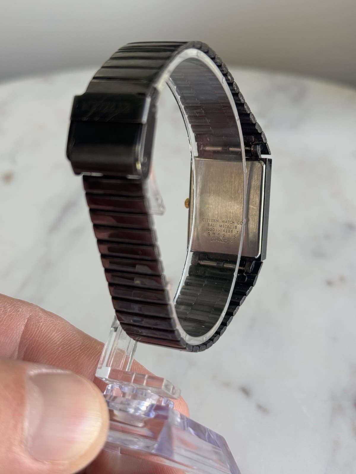 Vintage Citizen Quartz 2020-601795 KA Black & Gold Rectangular Dress Watch 24mm - Thumbnail 3